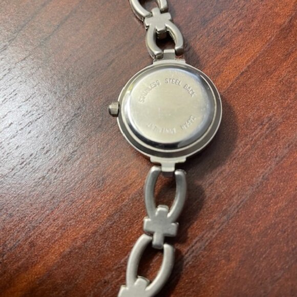 Aviva Ladies Watch - Vintage - Bracelet style - Picture 4 of 4